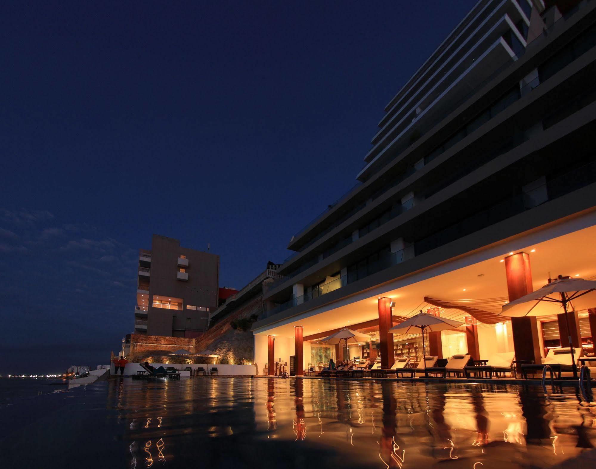 Hotel Poseidon 만타 외부 사진